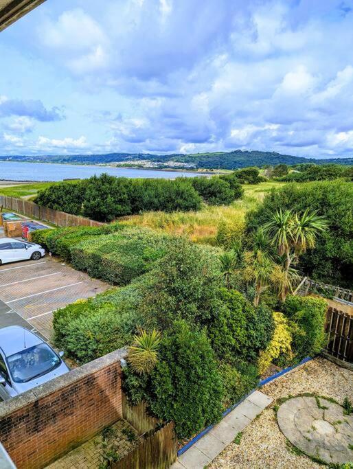 Coastal Retreat In Carmarthenshire Villa Llanelli Exterior foto