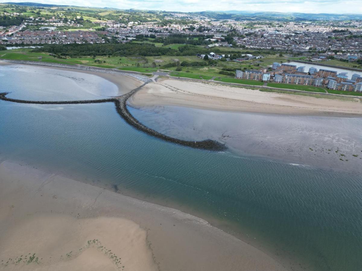 Coastal Retreat In Carmarthenshire Villa Llanelli Exterior foto